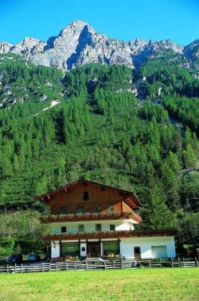 Pension Nina & Gasthof Alpenrose